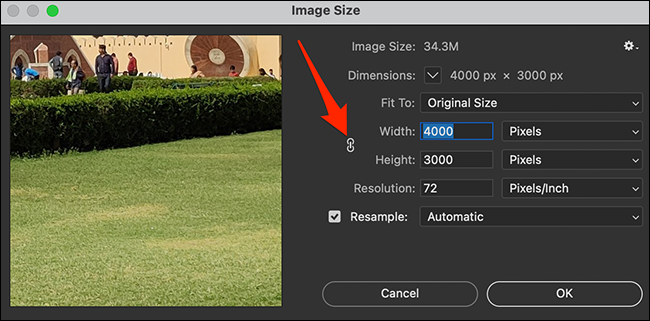 Keep or discard the aspect ratio on the "Image Size" window in Photoshop.