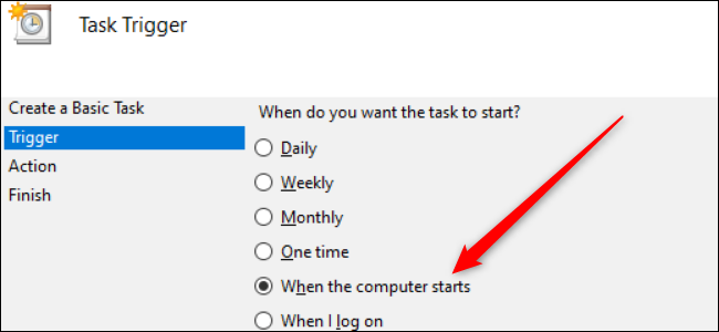 A set of radio buttons in Windows 10 with a red arrow pointing to the "When the computer starts" option.