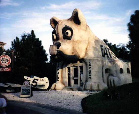 discovering-the-extraordinary-homes-that-defy-conventional-norms-19630-6